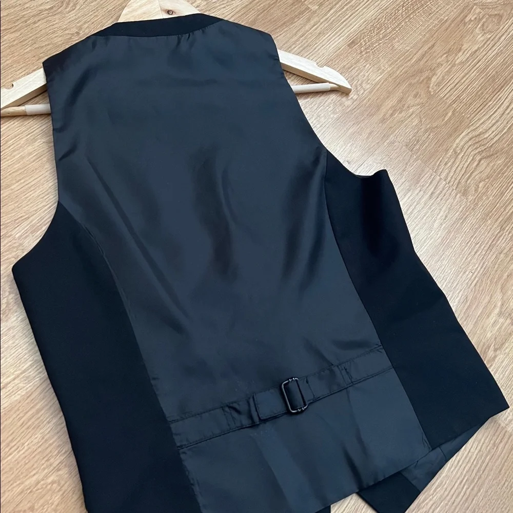 H&M VEST ( US 34 R / S) - Picture 3 of 3
